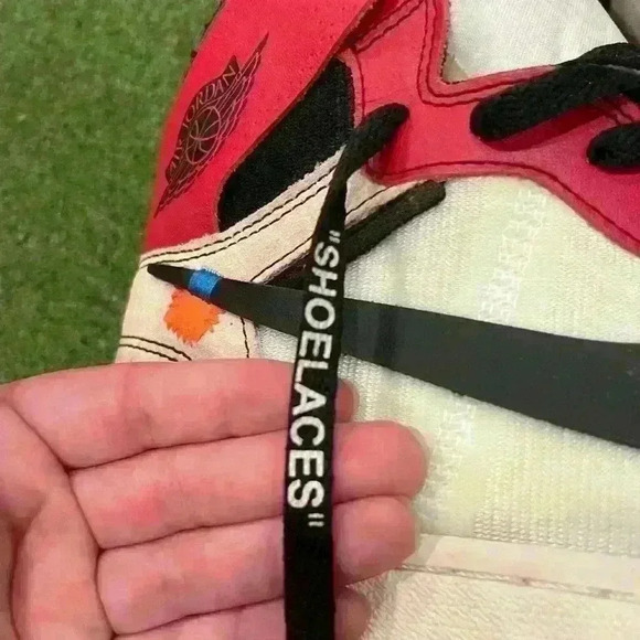 Nike Off-White Red Chicago Jordan 1 Hightop Sneakers Size 10.5 - Picture 5 of 11